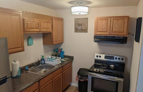 Anchorville Apartment | Cozy 1 Bedroom Apartment- Shelby Twp - Apt 1