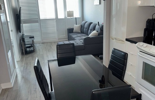 Wellington Place Condo | Cozy 1-bedroom condo with WiFi, fitness room in brilliant Toronto