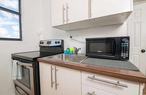 East Little Havana Apartment | Cozy 1 Brm 30 Day Rental Apartments with Wifi and Parking in the Heart of Miami!