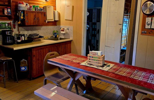 Deer River Cabin | Cozy 1950’s lake front cabin with beautiful sunsets!