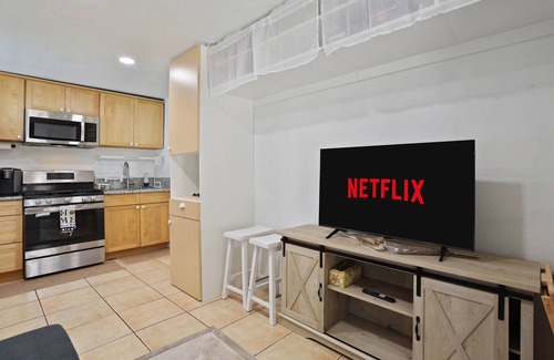 Southeastern Sacramento House | Cozy 1BA/1BR Budget Stay in the Heart of Sac!