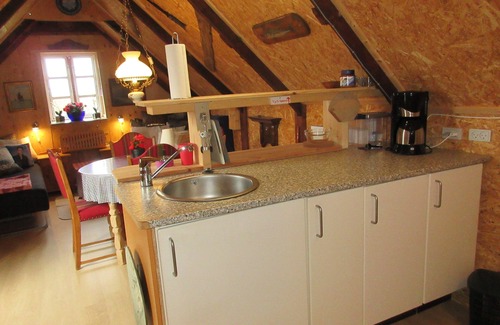 Sillerslev Apartment | Cozy 1st floor flat with own entrance. 150 m. to the harbor & beach. Wi-fi