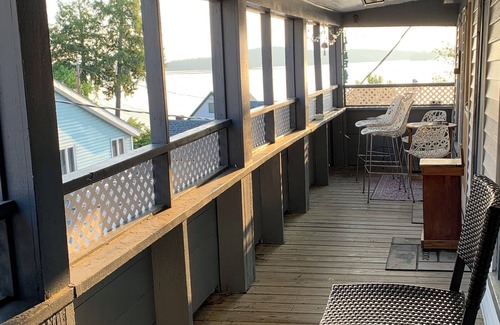 Weirs Beach Condo | Cozy 2-Bed Lakefront Weirs Beach