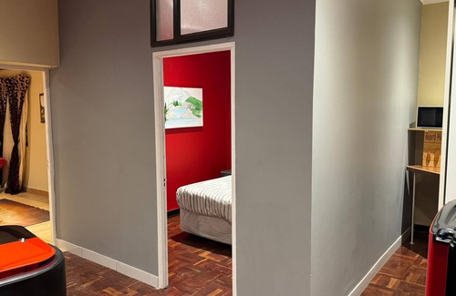 Kempton Park Bed & Breakfast | Cozy 2 Bed Room Apartment 5min from OR Tambo International Airport