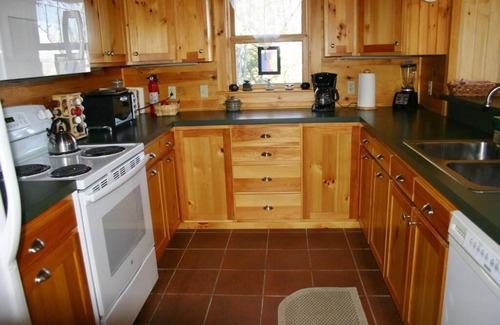 Roque Bluffs House | Cozy 2 bedroom 3 bathroom retreat