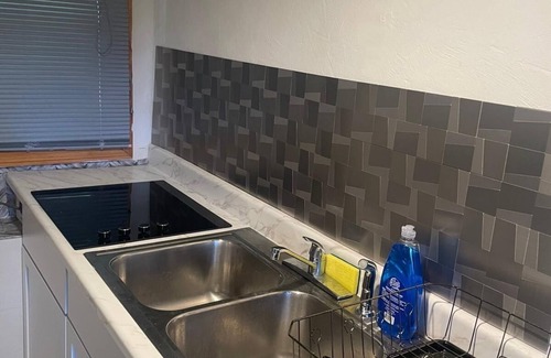 Leicester Apartment | Cozy 2-bedroom apartment in tranquil Leicester with WiFi, AC, fitness room