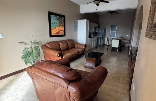 Flag Hill Apartment | Cozy 2-bedroom apartment in charming St Thomas with WiFi, AC, View