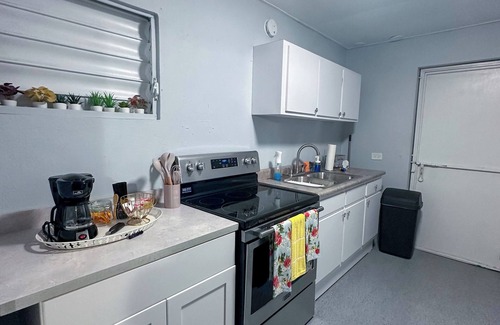 Bayamon Apartment | Cozy 2-bedroom apartment in the heart of Bayamón with WiFi & AC