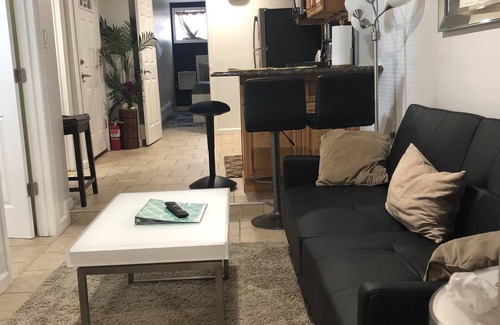 Bayonne Apartment | Cozy 2 Bedroom Apt, 20 Mins from NYC