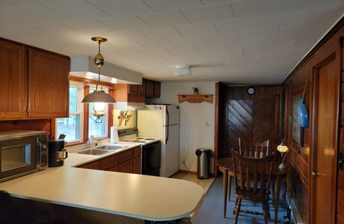 Grand Junction Cottage | Cozy 2 bedroom cottage with fireplace