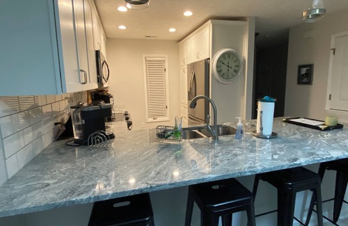 Vass Condo | Cozy 2-Bedroom Condo, Enclosed Patio/Queen Sleeper sofa, Sleeps 8