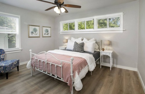 Kilgore House | Cozy 2 bedroom home next to Golf and Creekside Trail!