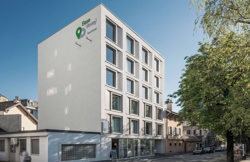 Vevey House | Cozy 2-bedroom hotel in enjoyable Vevey with AC, fitness room, WiFi