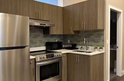 Hastings House | Cozy 2 Bedroom House, in central Vancouver