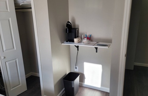 Teaneck House | Cozy 2-bedroom house in welcoming Teaneck with AC, WiFi