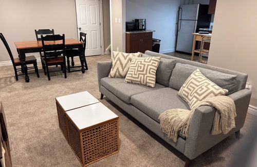 Federal Heights Apartment | Cozy 2 bedroon basement apartment. Midway between Boulder and Denver.