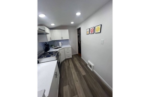 Lyndhurst Apartment | Cozy 2 BR Apartment - close to NYC, MetLife, American Dream