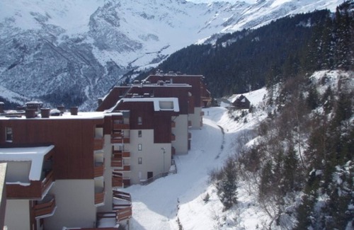 Le Pleynet Apartment | Cozy 2-room cabin apartment with balcony, near slopes, Le Pleynet