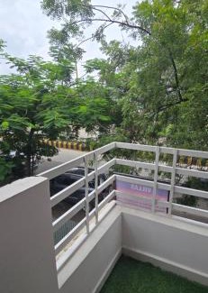 Nagpur Apartment | Cozy 2BHK with Balcony & Kitchen