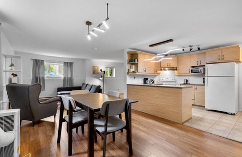 Brossard Apartment | Cozy 2BR Apt in DIX30 Close 2 DT