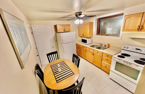 York Regional Municipality Apartment | Cozy 2BR Basement Apt in Newmarket