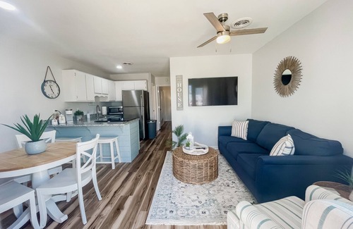 Sneads Ferry House | ☀️Cozy 2Br Beach House☀️ with Private Beach Access!
