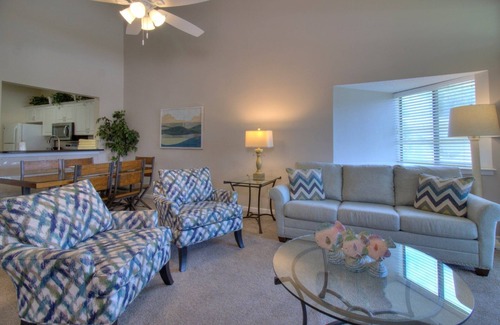 Arcadian Shores Condo | Cozy 2BR Condo w/Screened Porch & Pool | Kingston Plantation Retreat