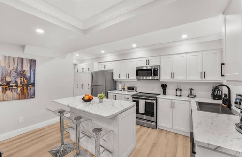 Pickering Apartment | Cozy 2BR Retreat Nr Frenchman’s Bay | Free Parking