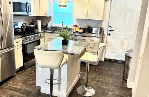 Downtown Baltimore House | Cozy 2BR Retreat with Free Parking & Prime Location