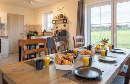 Bievre Villa | Cozy 3-bedroom house in the wooded area of Bièvre