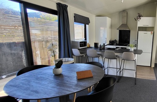 Trentham House | Cozy 3-bedroom house in enjoyable Upper Hutt with WiFi, AC