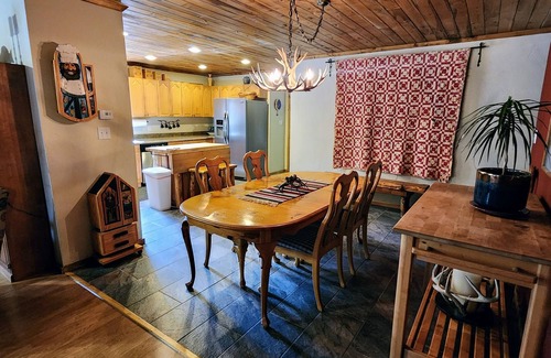 Los Ojos Cabin | Cozy 3 Bedroom Cabin