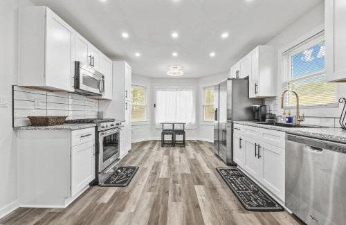 Loganville House | Cozy 3 BR house with Wi-Fi near Tribble Mill Park