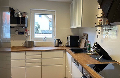 Reutlingen-Sickenhausen Apartment | Cozy 3-room apartment with terrace surrounded by greenery