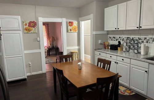 Indian Orchard Apartment | Cozy 3bd 1ba Free Parking