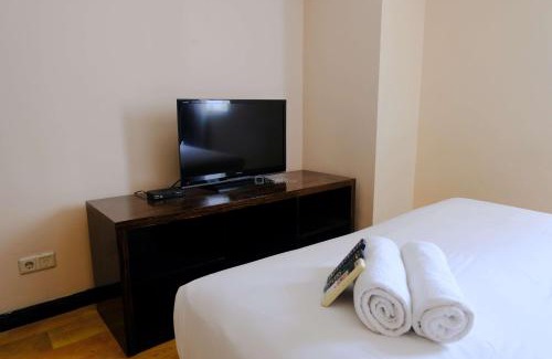 Braga Apartment | Cozy 3BR Apartment Braga City Walk By Travelio