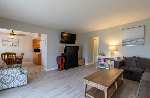 Southend Apartment | Cozy 3BR Home - Steps from the Shore
