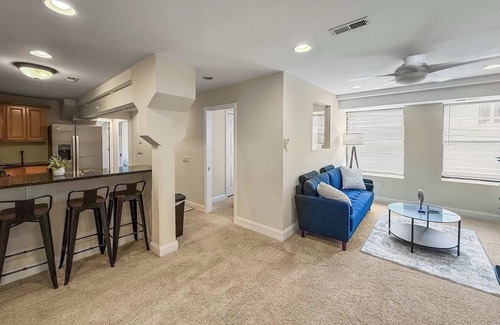 Old City Apartment | Cozy 3BR in Old City | Walk to Independence Hall