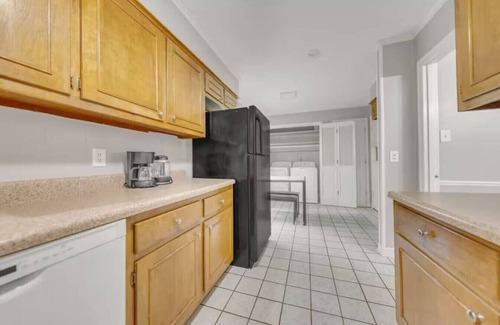 East Memphis House | Cozy 3BR Retreat in Memphis with Game Room