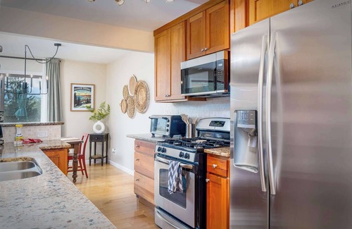 Harbor Springs Apartment | Cozy 4BR Condo - Pool Access, Near Ski & Lake