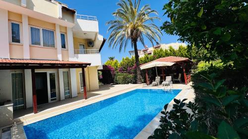 Kadriye Villa | Cozy 4BR villa with Pool in KadriyeBelek