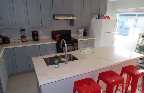 Belmont Apartment | Cozy and bright 1-BR apartment in the Belmont Hills