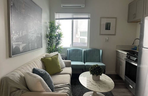 Pico-Union Apartment | Cozy and Central to All Apartment