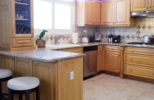 North Redondo House | Cozy and Chic living in Redondo beach. Entire upstairs.