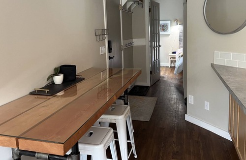 Nordic Estates House | Cozy and modern 1 bedroom in Creekside