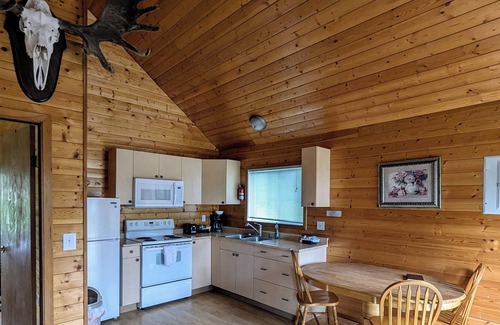 McBride Cabin | Cozy and Relaxing Getaway Cabin #3
