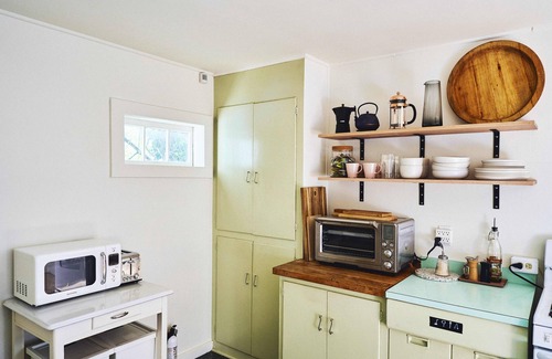 Kingston Stockade District House | Cozy and stylish historical home in Kingston's Stockade