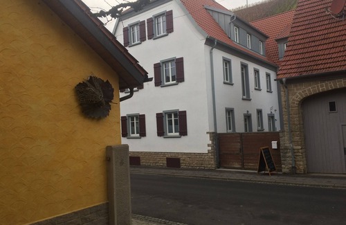 Escherndorf Apartment | Cozy apartment (50sqm) for 2 people