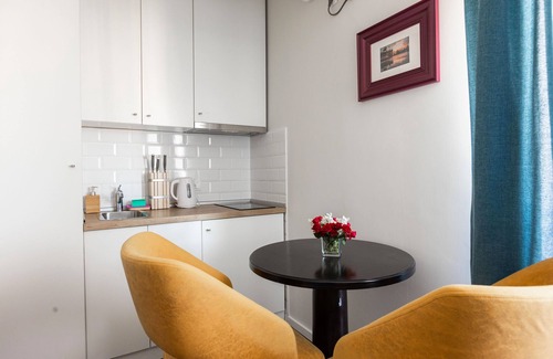 Stari Grad Apartment | Cozy apartment at Skadarlija bohemian quarter.