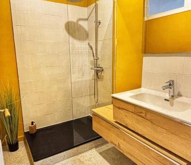 La Clayette Apartment | Cozy apartment